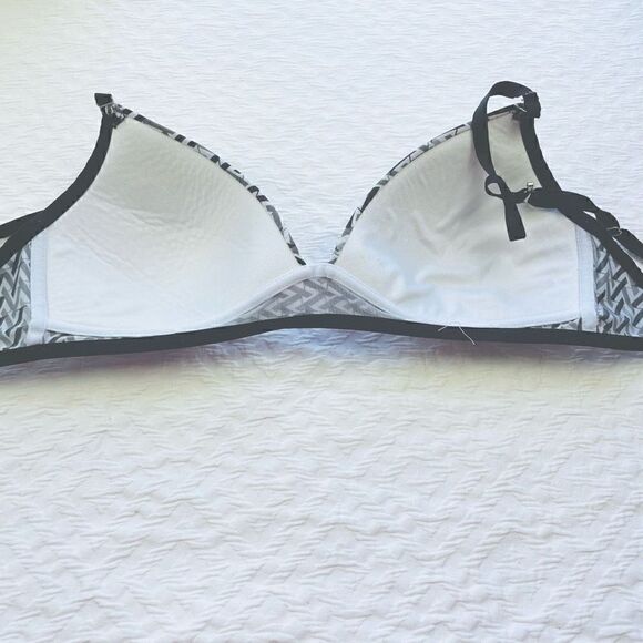 BUY 1 GET 1 FREE Unlined cool comfortable every day bra GEOMETRIC print black an - Picture 3 of 9